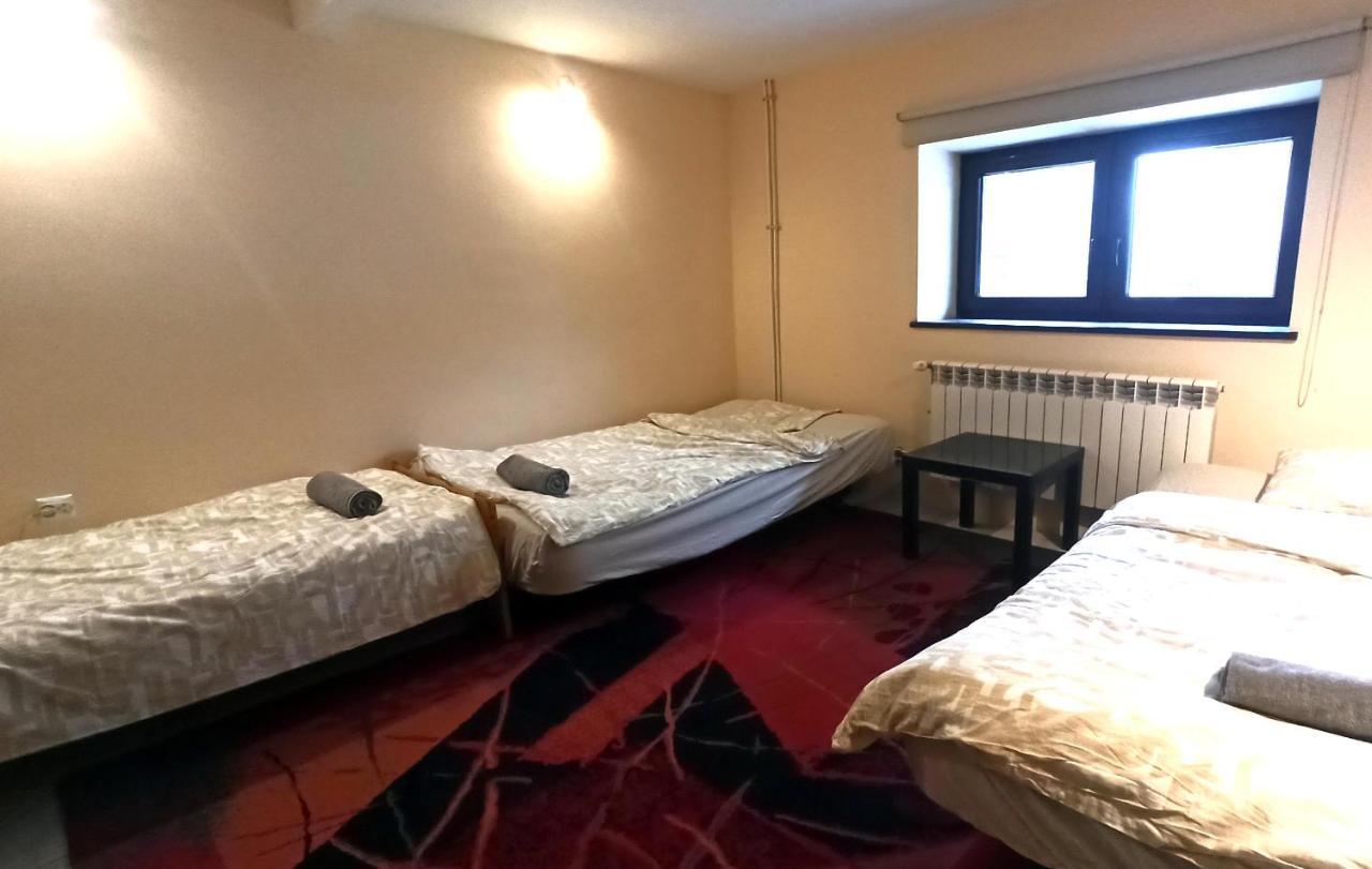 Hostel Komfort Borek คราคูฟ ภายนอก รูปภาพ