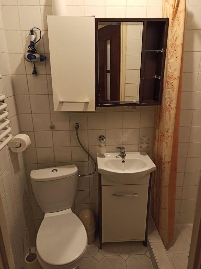 Hostel Komfort Borek คราคูฟ ภายนอก รูปภาพ